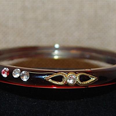 Brown Acrylic Cuff BRACELET (2½" Circ.) with Clear Stones Design - NOTE: SOME RED STAINING