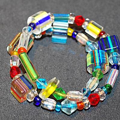 Tight Wire Acrylic Multicolor Bead Bracelet 2" Circumference