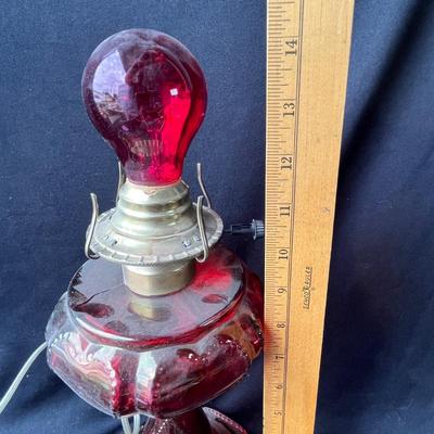 Lot 87 Ruby flashed hearts oil lamp