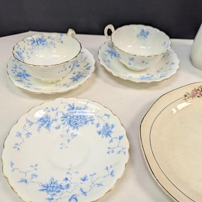 Sale Photo Thumbnail #1094: David Chapman & Sons Tea Cups & Saucers - GDA Limoges France China - K Knowles China