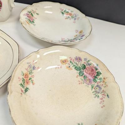 Sale Photo Thumbnail #1096: David Chapman & Sons Tea Cups & Saucers - GDA Limoges France China - K Knowles China