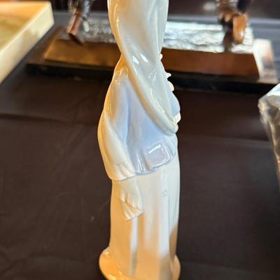 Sale Photo Thumbnail #316: No Box - 9” Tall