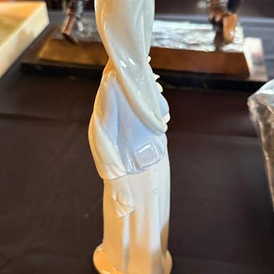 Sale Photo Thumbnail #317: No Box - 9” Tall
