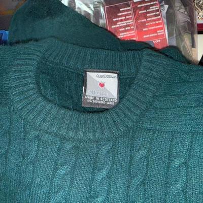 Sale Photo Thumbnail #372: 1 Reversible Wool XL, Cashmere Both Large
