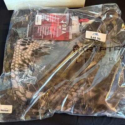 Sale Photo Thumbnail #394: Size Large 