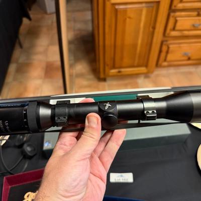 Sale Photo Thumbnail #626: Box Does not Match Model. Tagged for a diffenrt model of Swarovski scope