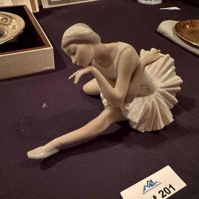 Sale Photo Thumbnail #787: No Box - 9" long x 5” tall