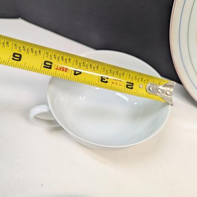 Sale Photo Thumbnail #1154: 5 soup bowls, 1 plate, 2 bowls and 6 cups