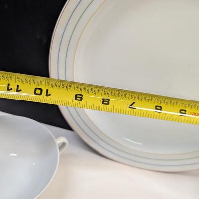 Sale Photo Thumbnail #1156: 5 soup bowls, 1 plate, 2 bowls and 6 cups