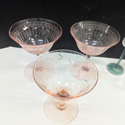 Sale Photo Thumbnail #1221: Vintage glasses