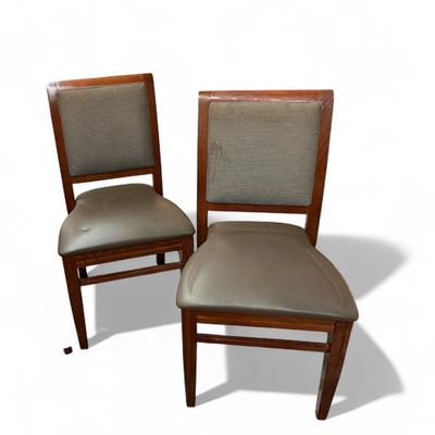 Sale Photo Thumbnail #630: Set of 4 Gar Products Side Chairs.  Vinyl Seating Surface with Cloth Back
Seat Ht 18"  Back Ht 36"  Seat width 19"