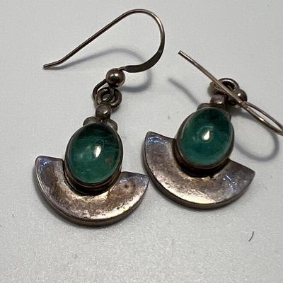 Bill & Lou Zuni Coral Cluster Plus Sterling Earrings & Malachite Pendant (ST-RG)