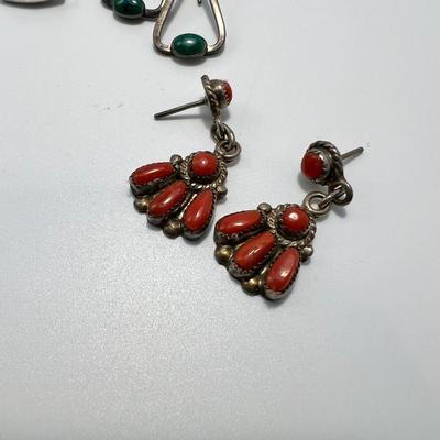 Bill & Lou Zuni Coral Cluster Plus Sterling Earrings & Malachite Pendant (ST-RG)