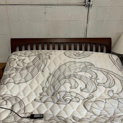 Sale Photo Thumbnail #688: Queen Size Sleigh Bed with Power Head Lift Frame.  Buyer can have the mattress.