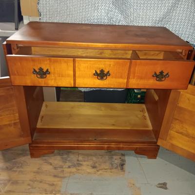 DROP LEAF SIDEBOARD/BUFFET WITH 1 LARGE DRAWER AND CABINET