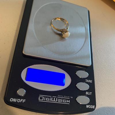 14k White Gold Ring - 1.9 grams