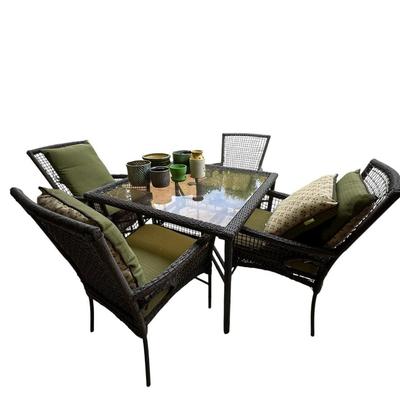 Furniture - Outdoor Table & 4 chairs - Wicker & Glass w/decor