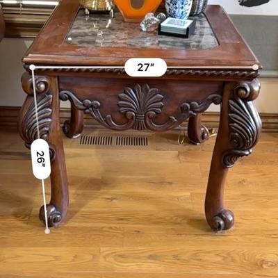 Furniture - End Table and Decor