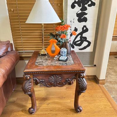 Furniture - End Table and Decor