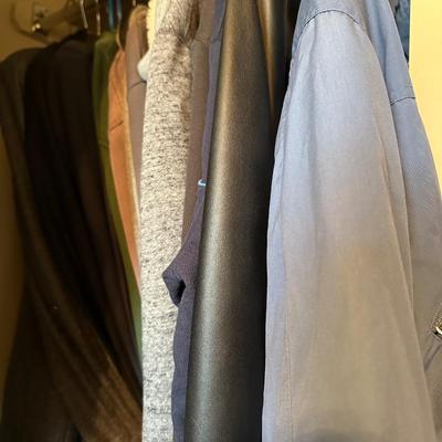 Closet - Men's Size Large Clothing