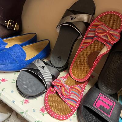 Closet - Women's Shoes 7-1/2 & 8