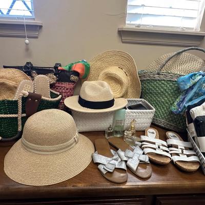 Closet - Ladies Beach clothes