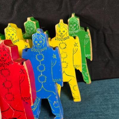 Sale Photo Thumbnail #42: This auction lot is for a 1940's Bill Ding Wooden Building Set. This large set of 14 wooden Bill Ding building pieces includes the rare White Bill Ding himself.  It definitely was loved and played with, but with that in mind, all pieces are complete - jus