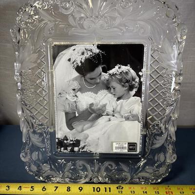 Mikasa 15.25” Glass Picture Frame