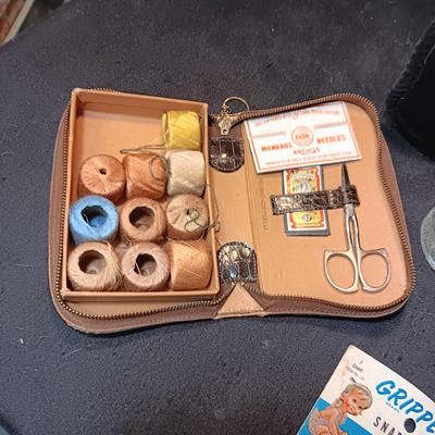 ANTIQUE AND VINTAGE ITEMS