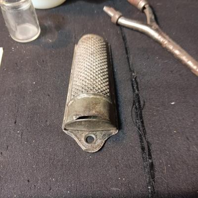 ANTIQUE AND VINTAGE ITEMS