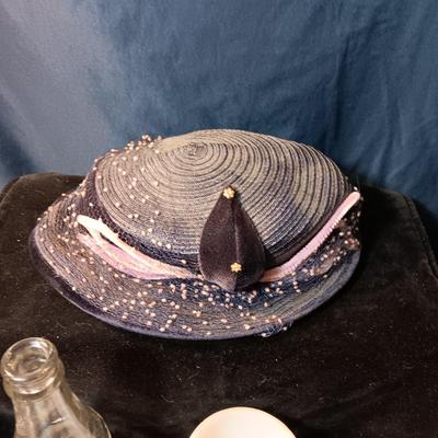 ANTIQUE AND VINTAGE ITEMS