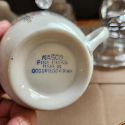 lot of Collectable Glassware Horse Bookends , Jeanette Glass Swan Candy Dish, L.E. Smith Frosted Glass Girl w Swans