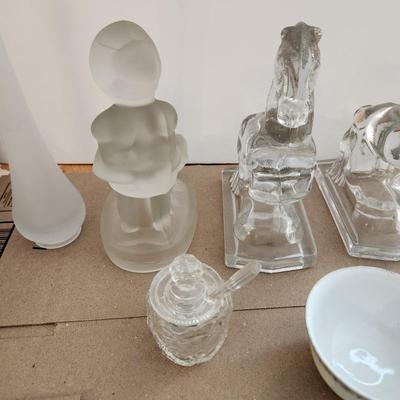 lot of Collectable Glassware Horse Bookends , Jeanette Glass Swan Candy Dish, L.E. Smith Frosted Glass Girl w Swans