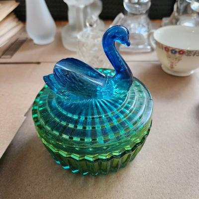lot of Collectable Glassware Horse Bookends , Jeanette Glass Swan Candy Dish, L.E. Smith Frosted Glass Girl w Swans