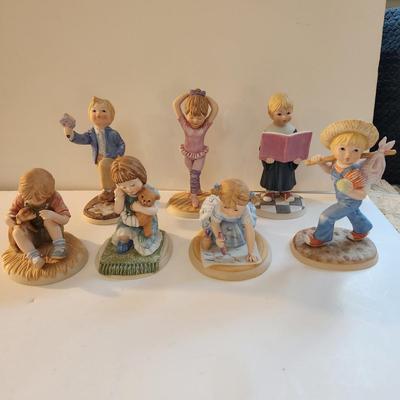 Lot of 7 Lenox The Days of the Week Collection