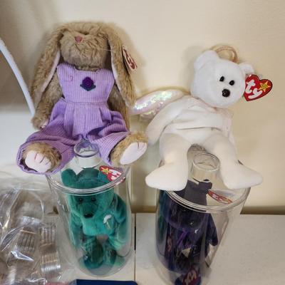 Lot of Ty Beanie Babies , McDonalds , Official Club Bag, Tag Covers,