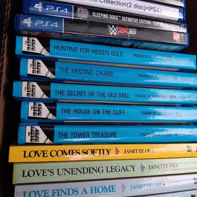 PS4 GAMES AND BOOKS