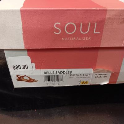 LIKE NEW LADIES LEATHER SOUL NATURALIZER SANDALS SIZE 7
