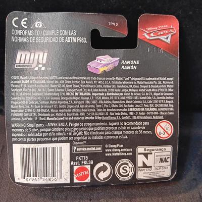 2 DISNEY PIXAR CARS METAL MINI RACERS