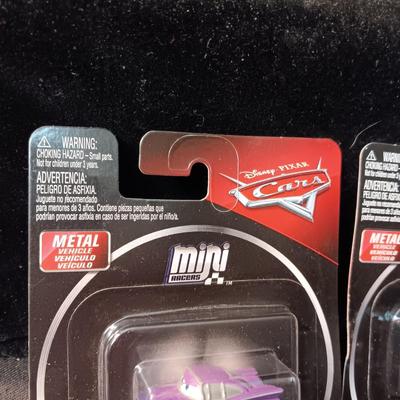 2 DISNEY PIXAR CARS METAL MINI RACERS