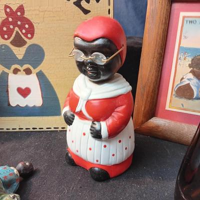 CAST IRON BOY ON A ALLIGATOR, WALL ART, BOBBLEHEAD COIN BANK AND MORE