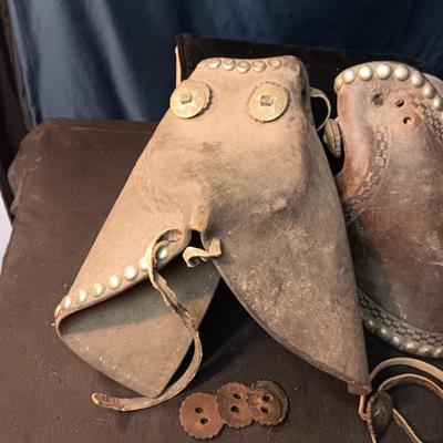 PAIR OF LEATHER TAPADEROS