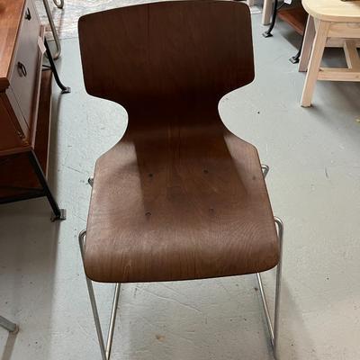 Sale Photo Thumbnail #28: Elmar Flototto Dining or side chair.  A classic piece of mid-century modern furniture from Germany.  The seat and backrest is made from Pagwood and  a chrome plated tubular steel base.
Seat Ht 17.5'  Back Ht 30.5"