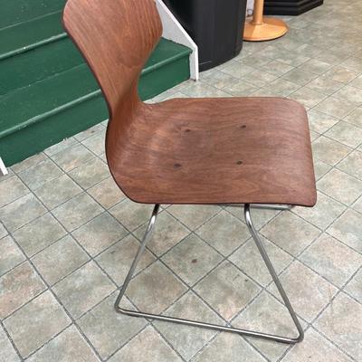 Sale Photo Thumbnail #22: Elmar Flototto Dining or side chair.  A classic piece of mid-century modern furniture from Germany.  The seat and backrest is made from Pagwood and  a chrome plated tubular steel base.
Seat Ht 17.5'  Back Ht 30.5"