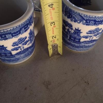 Set of Six Blue Willow Design Ceramic Coffee Mugs