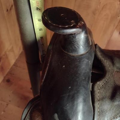 Western Style Horse Saddle Choice B