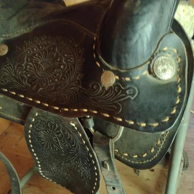 Western Style Horse Saddle Choice B