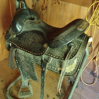 Western Style Horse Saddle Choice B