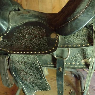 Western Style Horse Saddle Choice B