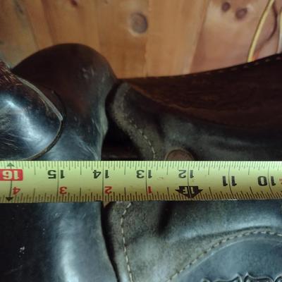 Western Style Horse Saddle Choice B